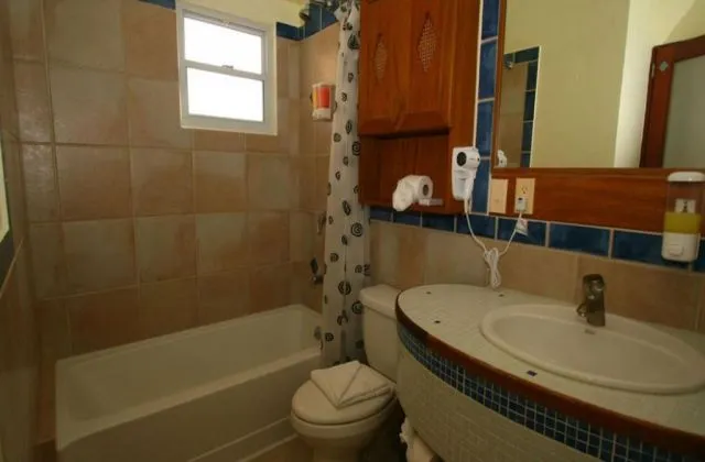 Velero Beach Resort Cabarete room bathroom